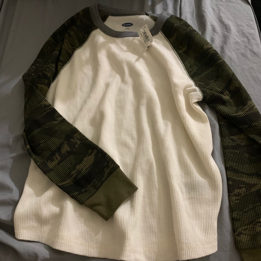 New! Camo top